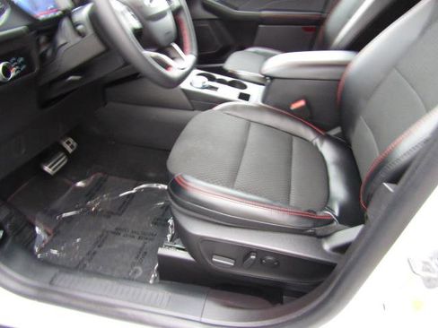 Used 2023 Ford Escape ST-Line w/ Tech Pack #1 image 11