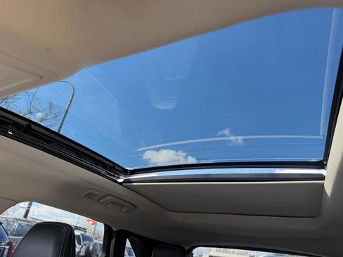 Used 2020 Ford Escape Titanium AWD/4WD image 13