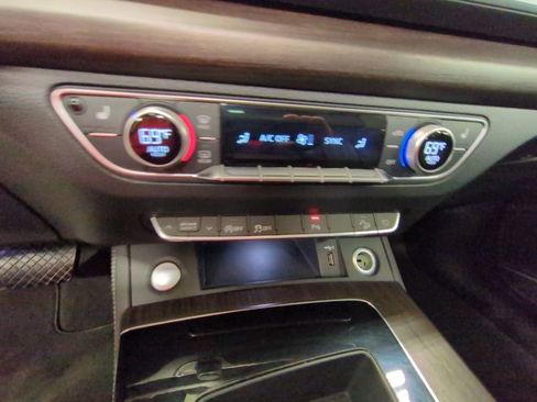 Used 2024 Audi Q5 2.0T Premium Plus image 15