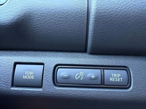 New 2025 Nissan Frontier PRO-4X w/ Pro Convenience Package image 23