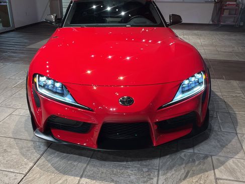 Used 2026 Toyota Supra Premium image 3