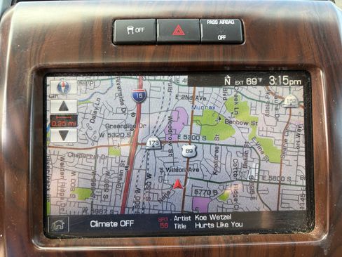 Used 2012 Ford F150 Lariat w/ Lariat Chrome Pkg AWD/4WD image 19