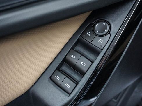 New 2026 Chevrolet Equinox ACTIV w/ Convenience Package III image 11