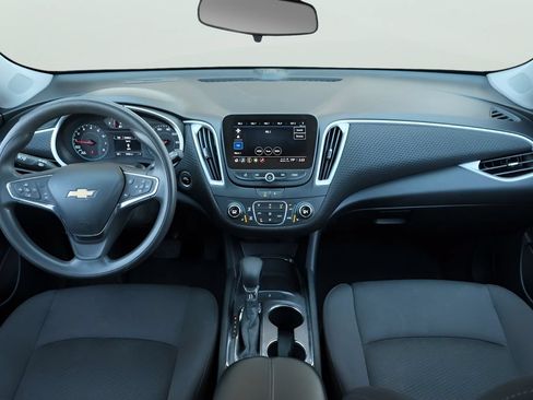 Used 2023 Chevrolet Malibu LT FWD image 5