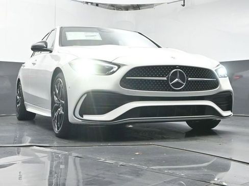 Used 2025 Mercedes-Benz C 300 Sedan image 34