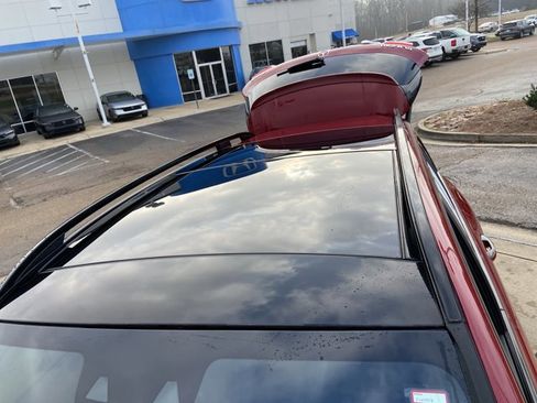 Used 2021 Mercedes-Benz GLB 250 4MATIC image 27