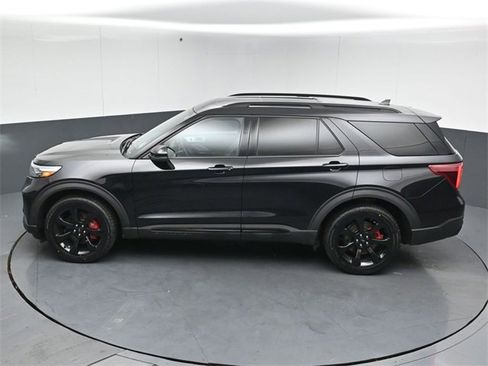 Certified 2021 Ford Explorer ST w/ ST Street Pack image 47