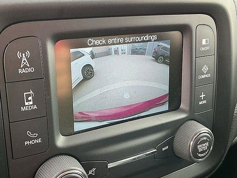 Used 2015 Jeep Renegade Limited AWD/4WD image 26