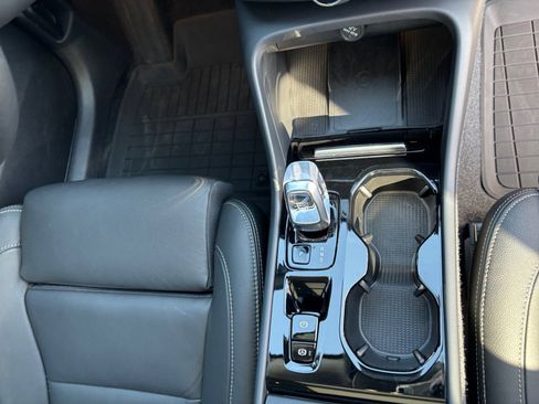 New 2025 Volvo XC40 B5 Plus w/ Protection Package Premier image 11