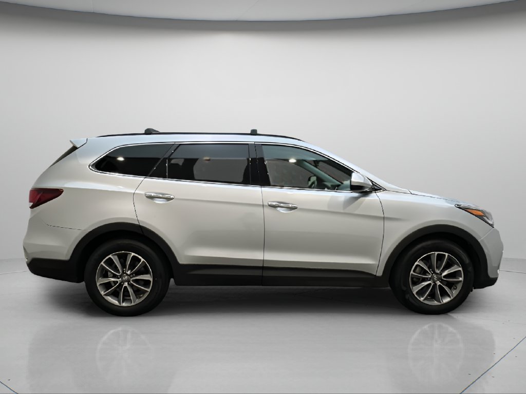 Used 2017 Hyundai Santa Fe SE AWD/4WD image 8