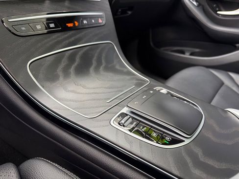 Used 2021 Mercedes-Benz GLC 300 w/ AMG Line image 28