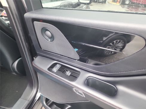 Certified 2021 Lincoln Aviator Reserve RWD image 22