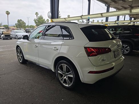 Used 2019 Audi Q5 2.0T Premium Plus w/ Premium Plus Package AWD/4WD image 6