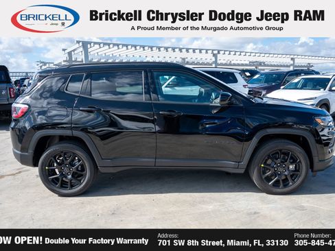 New 2026 Jeep Compass Latitude image 4