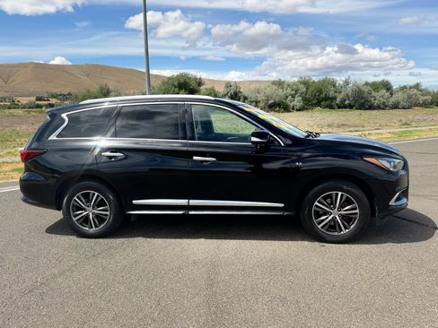Used 2016 INFINITI QX60 Luxe w/ Premium Package AWD/4WD image 4
