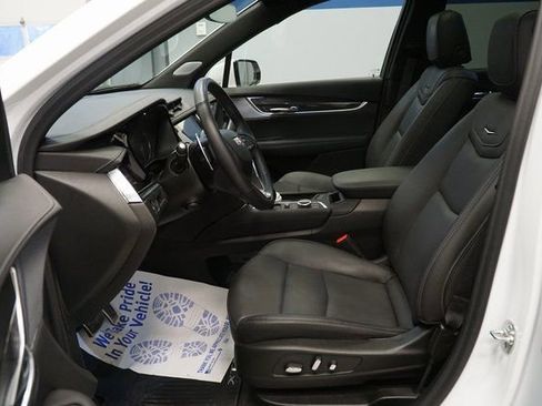 New 2025 Cadillac XT6 Sport image 15