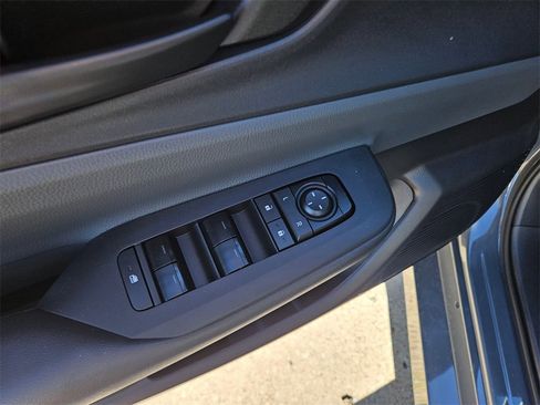 Used 2025 Toyota Prius LE image 15