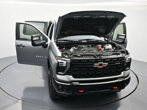 New 2026 Chevrolet Silverado 2500 ZR2 AWD/4WD image 49