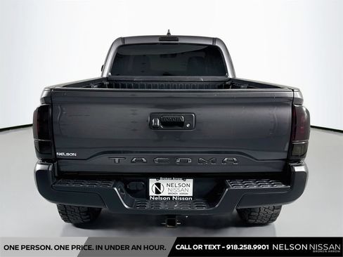 Used 2020 Toyota Tacoma SR RWD image 6
