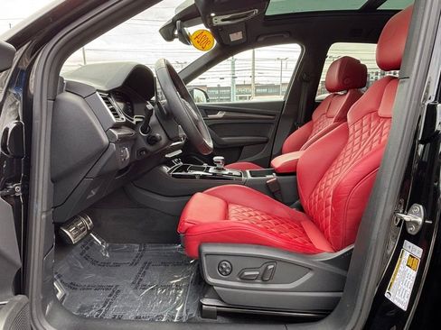 Used 2024 Audi SQ5 Premium Plus w/ Premium Plus Package image 10