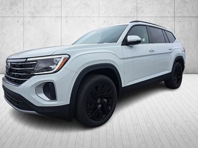 Used 2025 Volkswagen Atlas SE