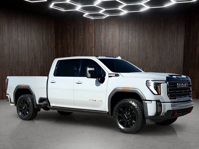 Used 2025 GMC Sierra 2500 AT4 w/ AT4 Premium Plus Package