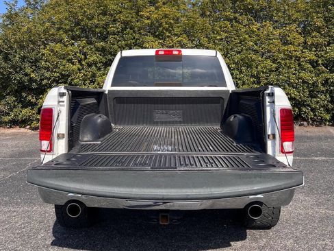 Used 2017 RAM 1500 Laramie image 7