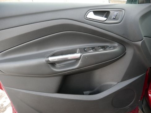 Used 2015 Ford Transit 250 130 Low Roof image 34