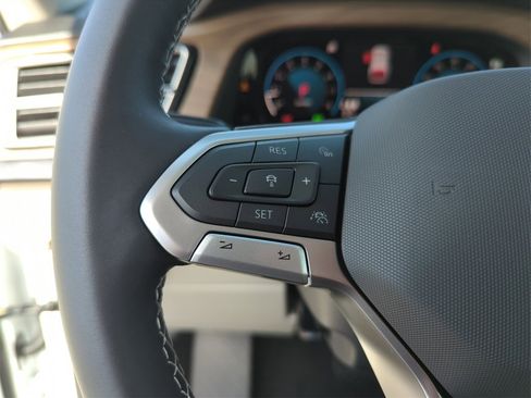 New 2026 Volkswagen Atlas SE image 41