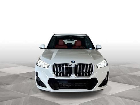 Used 2025 BMW X1 xDrive28i AWD/4WD image 3