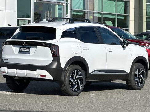 New 2026 Nissan Kicks SV w/ Charging Package image 4