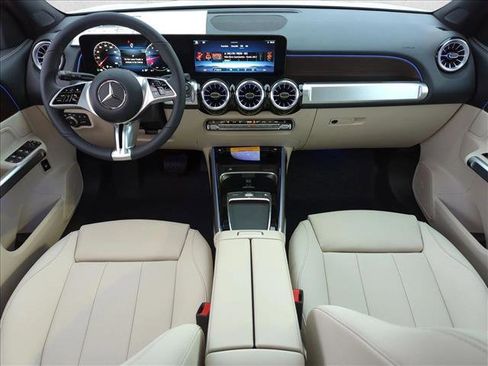 New 2026 Mercedes-Benz GLB 250 image 11