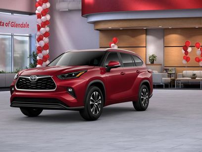New 2025 Toyota Highlander XLE