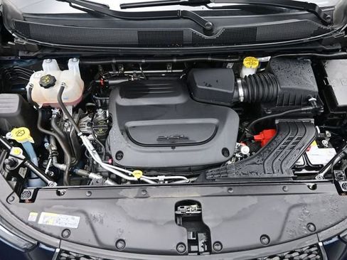 Used 2025 Chrysler Pacifica Select FWD image 22