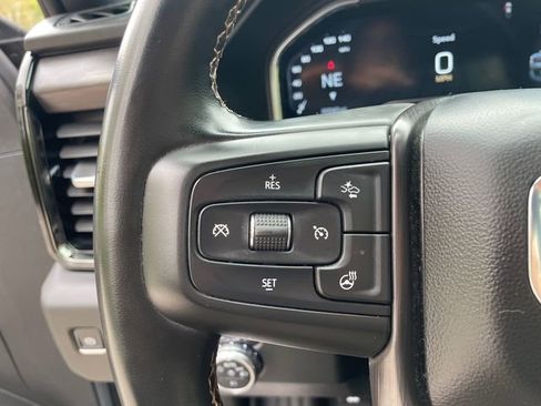 Used 2024 GMC Sierra 2500 AT4 w/ AT4 Premium Plus Package AWD/4WD image 29