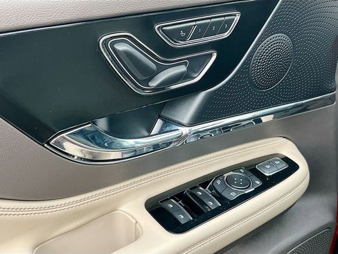 Used 2024 Lincoln Corsair FWD w/ Equipment Group 101A image 18