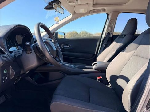 Used 2022 Honda HR-V EX image 15