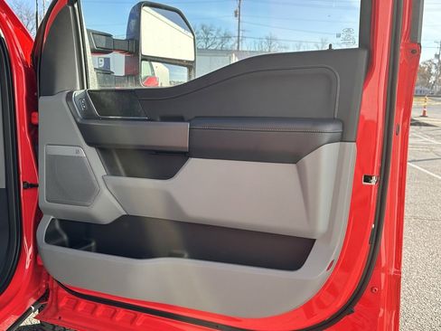 New 2026 Ford F250 XLT w/ XLT Premium Package image 18