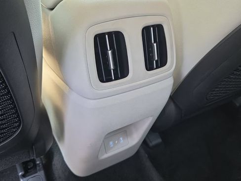 Used 2026 Hyundai Tucson Limited FWD image 15