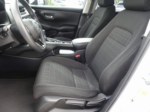 Used 2023 Honda HR-V LX image 7