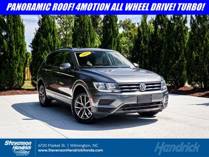 Used 2019 Volkswagen Tiguan SE w/ Panoramic Sunroof Package