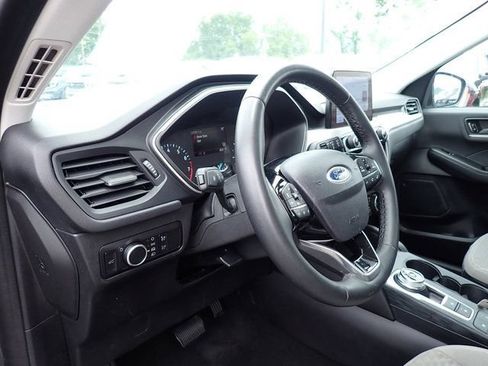Used 2022 Ford Escape SE w/ SE Sport Appearance Package AWD/4WD image 15