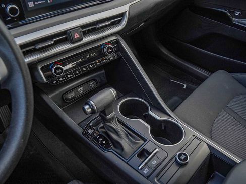 Used 2023 Kia K5 LXS image 18