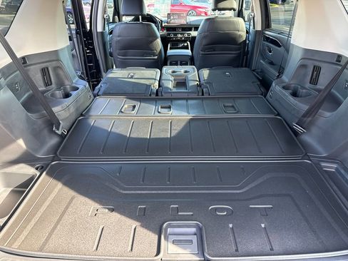 New 2025 Honda Pilot EX-L image 19