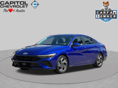 Used 2025 Hyundai Elantra Limited