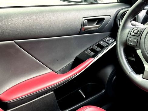 Used 2024 Lexus IS 350 F Sport RWD image 27