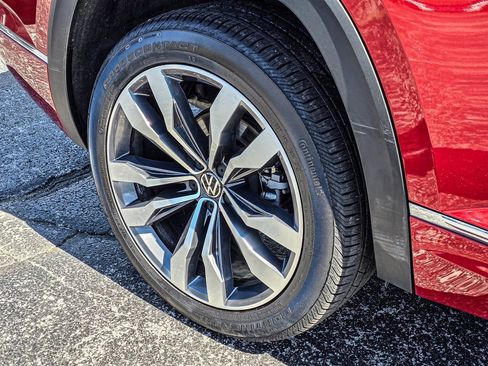 Used 2022 Volkswagen Atlas SEL Premium image 8