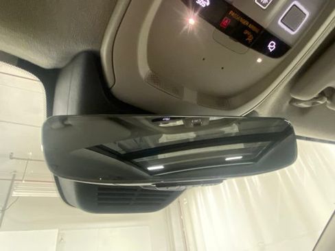 Used 2026 Volvo XC40 B5 Plus AWD/4WD image 26