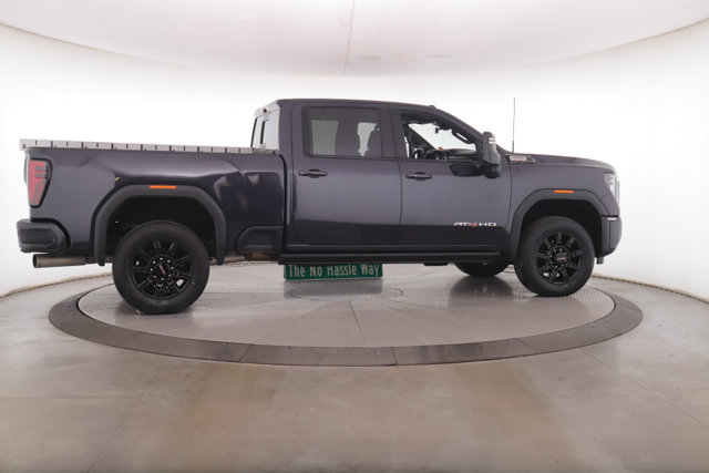 Used 2024 GMC Sierra 2500 AT4 w/ AT4 Premium Plus Package AWD/4WD image 6