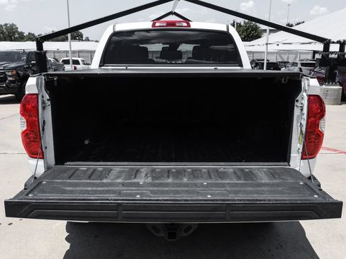 Used 2018 Toyota Tundra SR5 w/ SR5 Upgrade Package AWD/4WD image 52